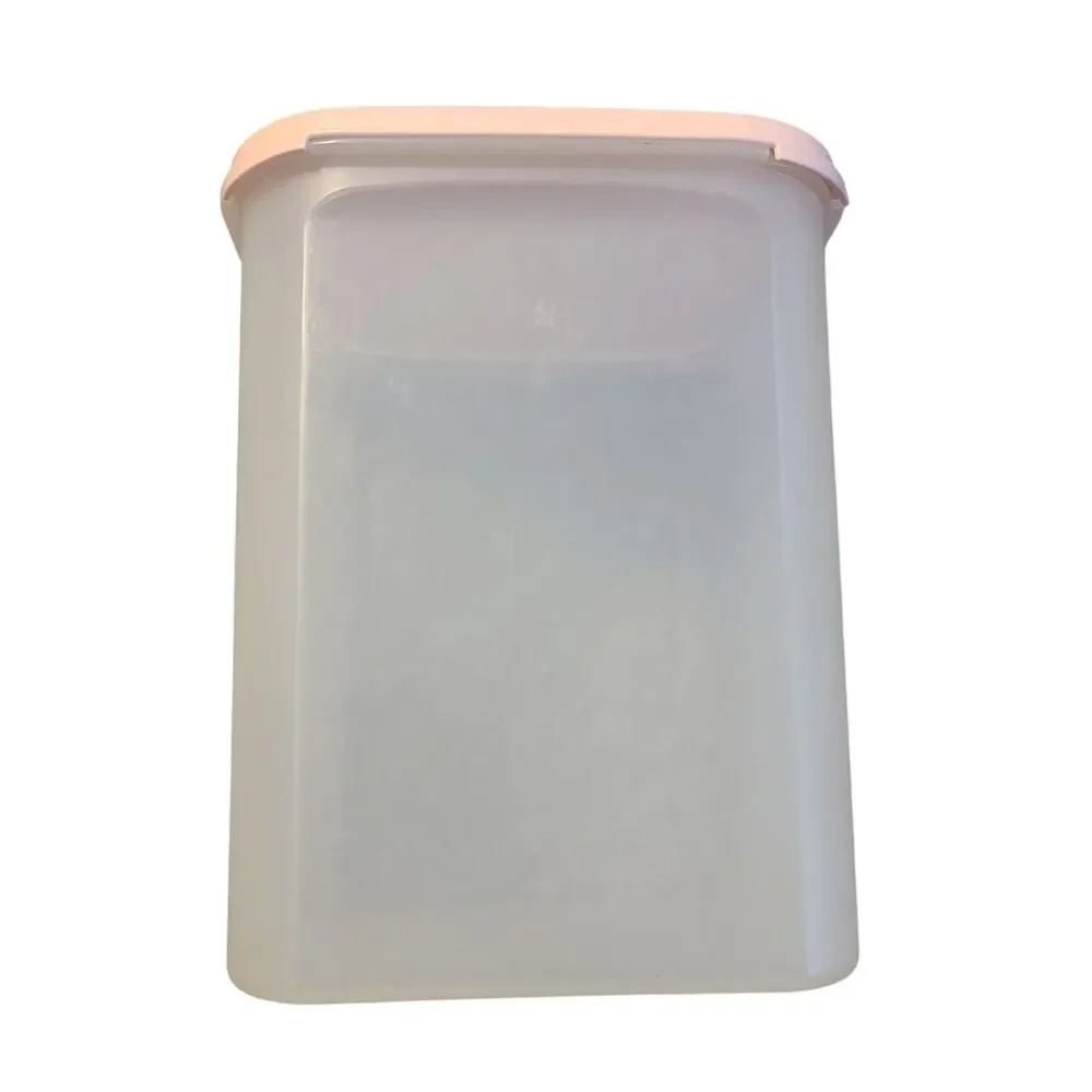 Tupperware pink lid 9